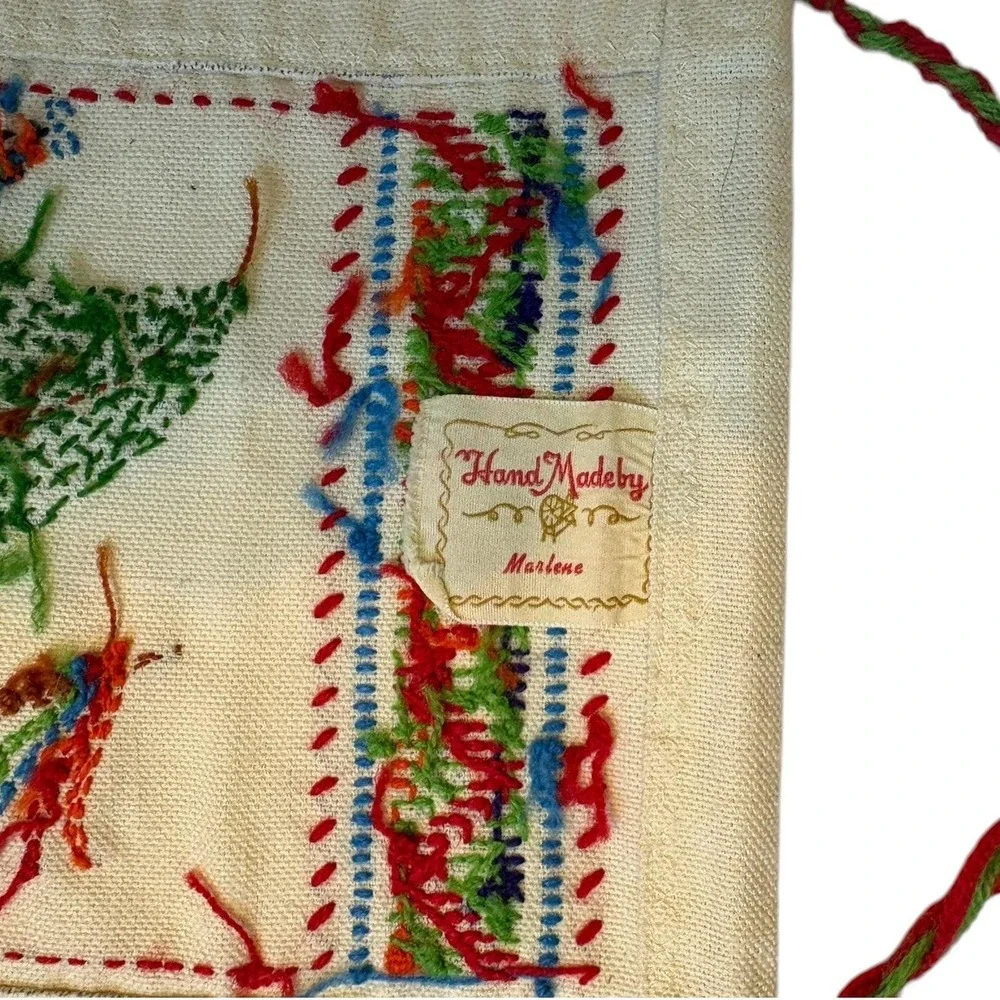 Vintage Scandinavian Crewel Embroidered Wall Hanging Folk Art Christmas 8